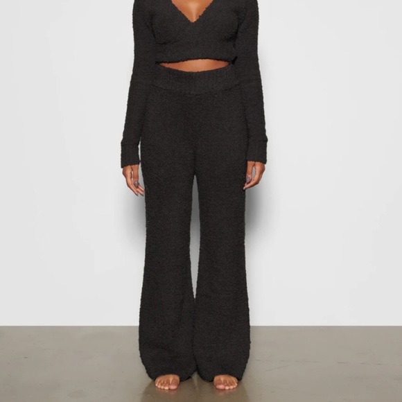 SKIMS Other - Skims cozy knit pants